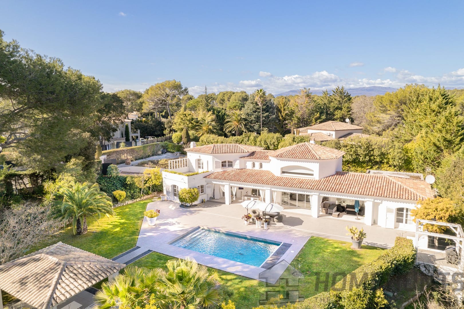 4 Bedroom Villa/House in Mougins 15