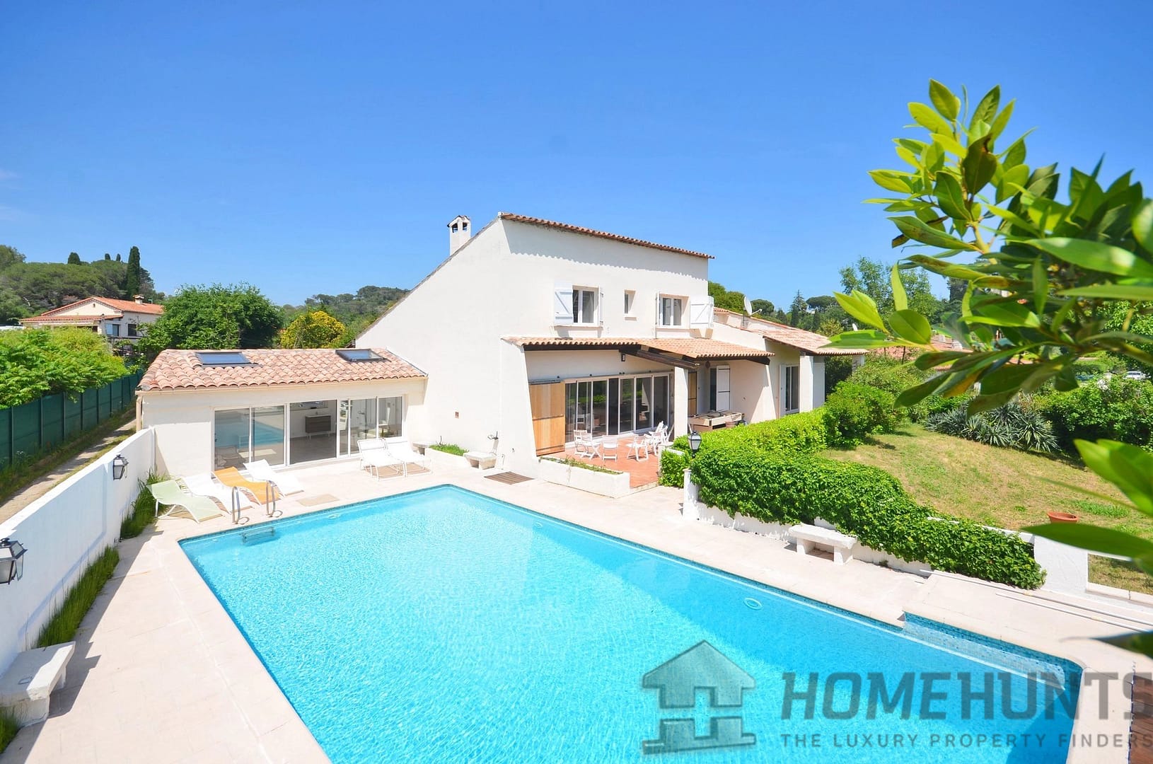 6 Bedroom Villa/House in Biot 6