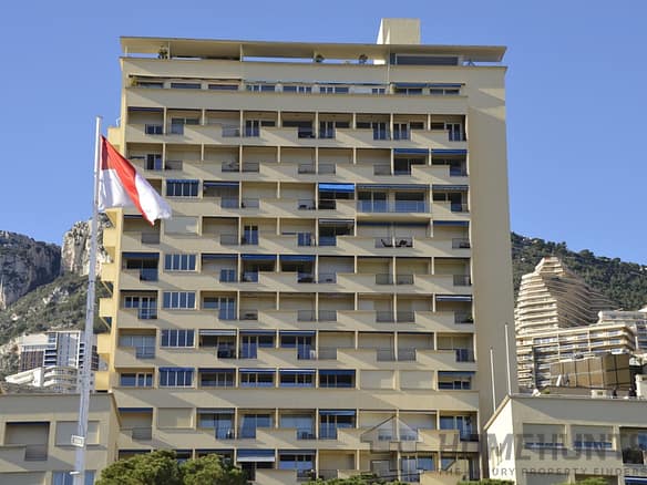2 Bedroom Apartment in Monaco 34