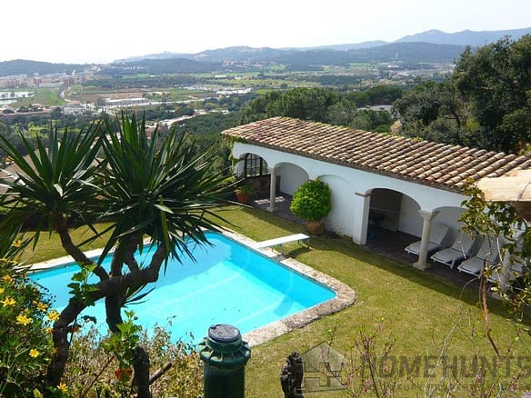 13 Bedroom Villa/House in Platja D’aro 7