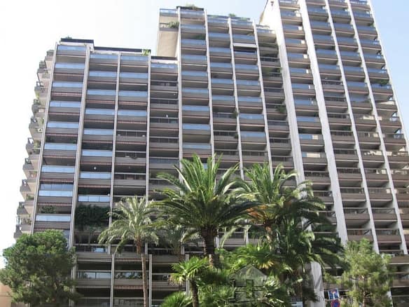 2 Bedroom Apartment in Monaco 2