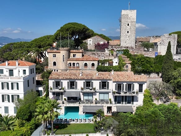 8 Bedroom Villa/House in Cannes 4