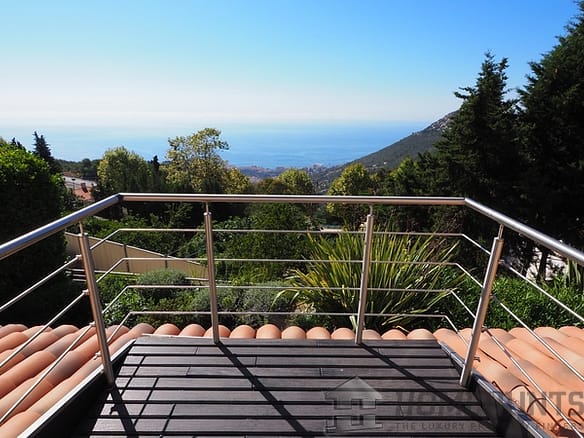 2 Bedroom Villa/House in La Turbie 16