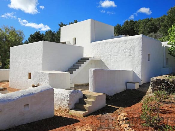6 Bedroom Villa/House in San Rafael 2