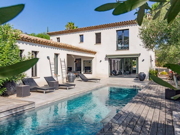 4 Bedroom Villa/House in Grimaud 20
