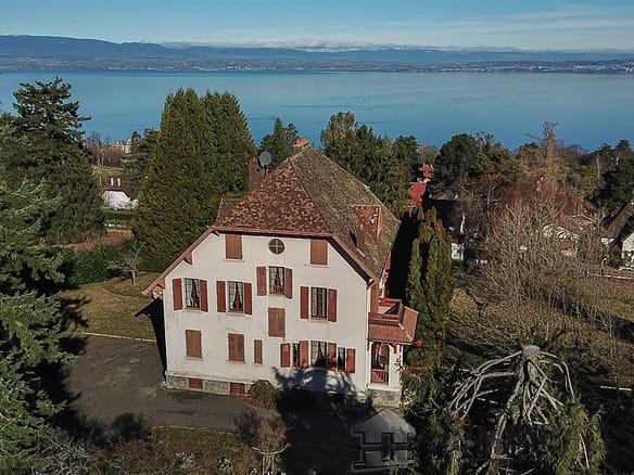 10 Bedroom Villa/House in Evian Les Bains 30