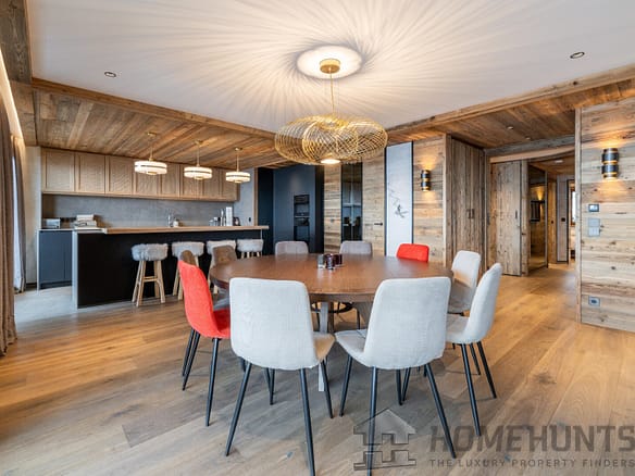 3 Bedroom Apartment in Meribel 32