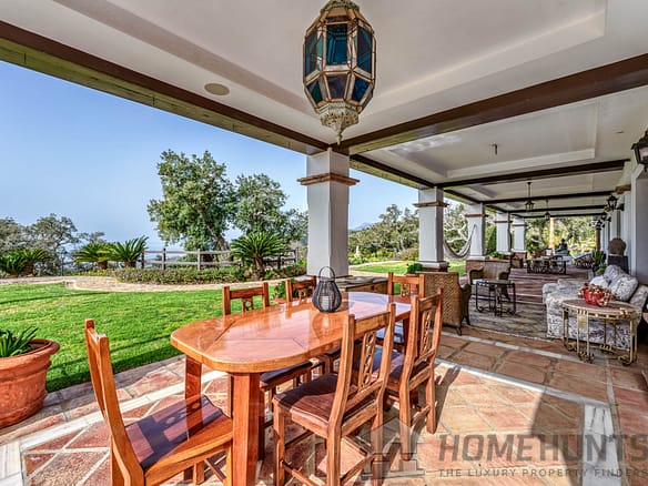7 Bedroom Villa/House in La Mairena 28