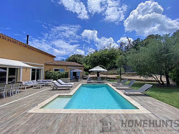 8 Bedroom Villa/House in Valbonne 6