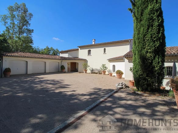 5 Bedroom Villa/House in Callian 9