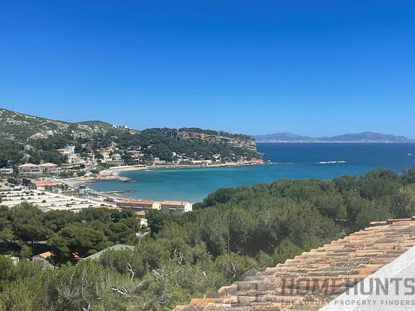 4 Bedroom Apartment in Carry Le Rouet 26