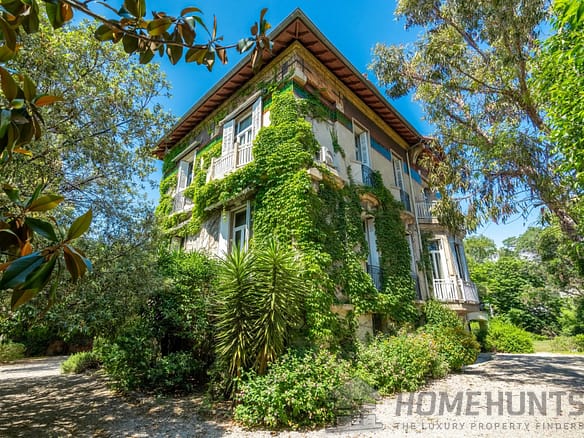 4 Bedroom Villa/House in Marseille 20