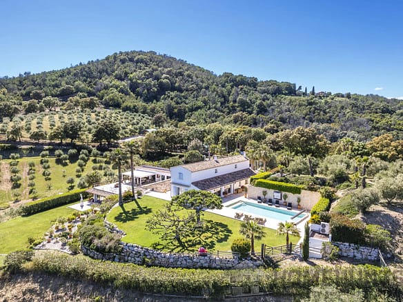 6 Bedroom Villa/House in Tanneron 22