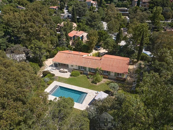 5 Bedroom Villa/House in Rayol Canadel Sur Mer 3