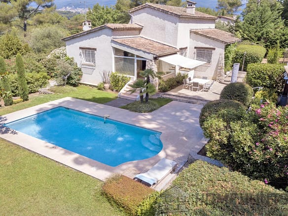 4 Bedroom Villa/House in Mouans Sartoux 26
