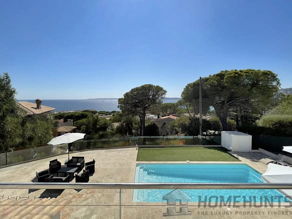 4 Bedroom Villa/House in Roquebrune Sur Argens 5