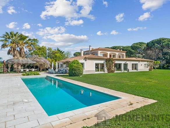8 Bedroom Villa/House in Pals 3