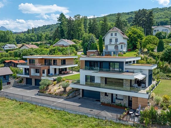 11 Bedroom Villa/House in Neuvecelle 5