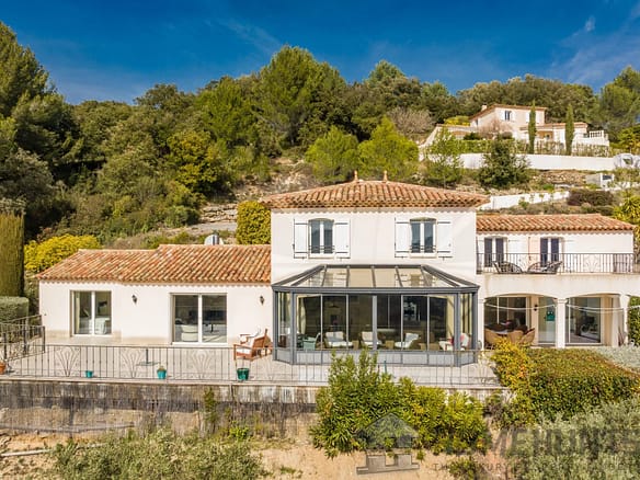 4 Bedroom Villa/House in Peymeinade 7