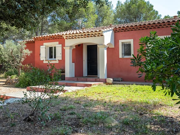 4 Bedroom Villa/House in Les Pennes Mirabeau 36