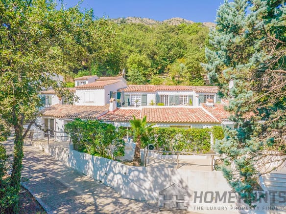 10 Bedroom Villa/House in La Garde Freinet 5