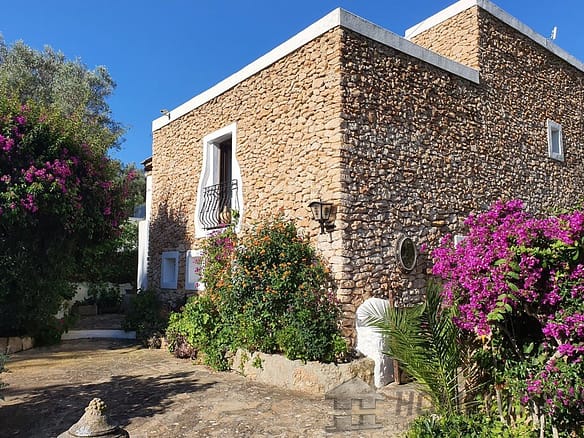 5 Bedroom Villa/House in San Josep 28