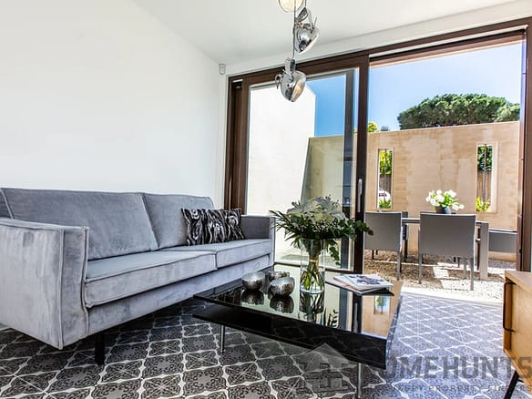 1 Bedroom Apartment in Saint Tropez 4