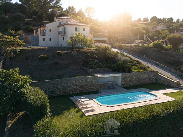 4 Bedroom Villa/House in Peymeinade 22