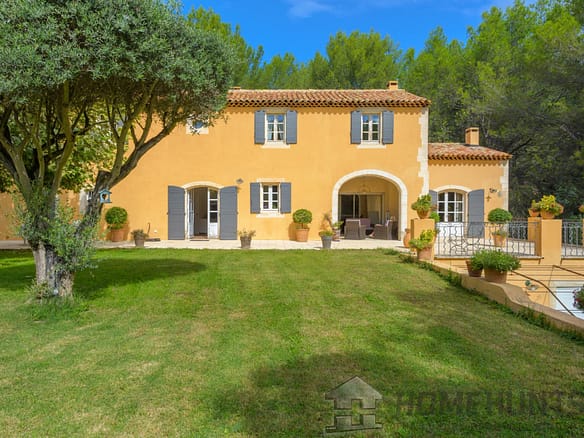 6 Bedroom Villa/House in Aubagne 5