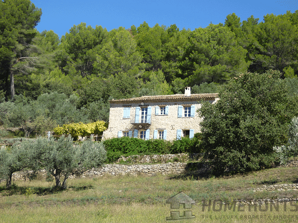 5 Bedroom Villa/House in Callas 2