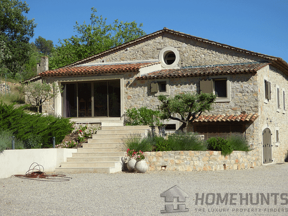 6 Bedroom Villa/House in Seillans 26