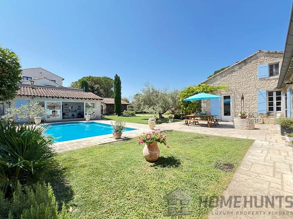 4 Bedroom Villa/House in St Remy De Provence 16