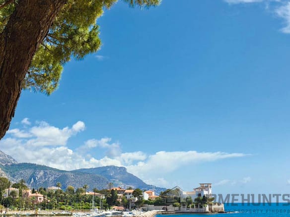 3 Bedroom Apartment in Beaulieu Sur Mer 9