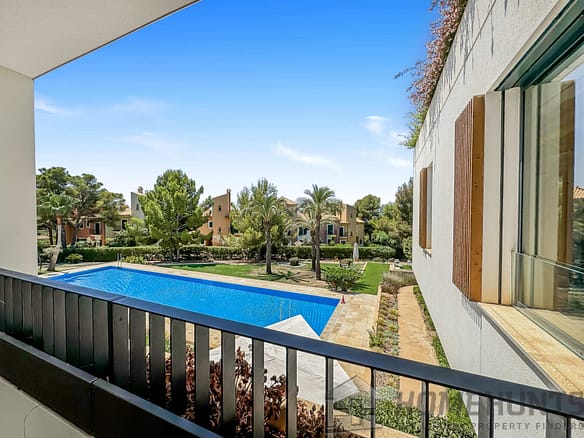 4 Bedroom Apartment in Santa Ponsa 22