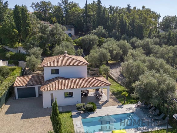 4 Bedroom Villa/House in Valbonne 26