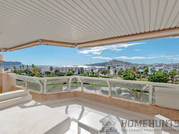 5 Bedroom Apartment in Ibiza 6