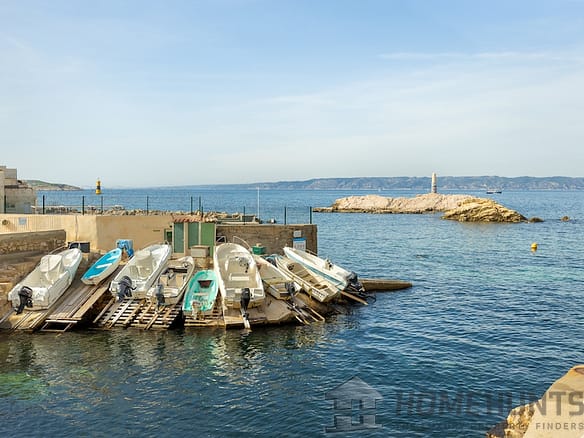 3 Bedroom Villa/House in Marseille 18