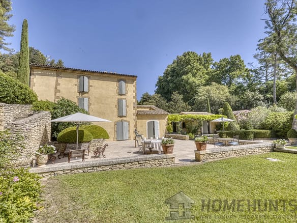 5 Bedroom Villa/House in Eygalieres 36