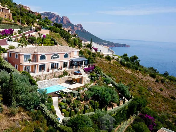 5 Bedroom Villa/House in Agay 5