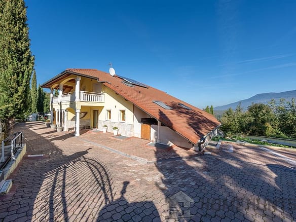 11 Bedroom Villa/House in Vetraz Monthoux 5