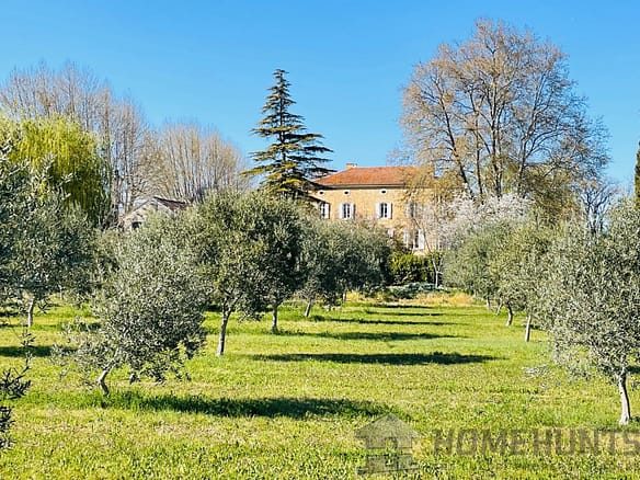 7 Bedroom Castle/Estates in Orange 28