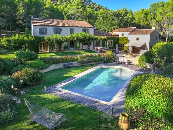 5 Bedroom Villa/House in Aix En Provence 16