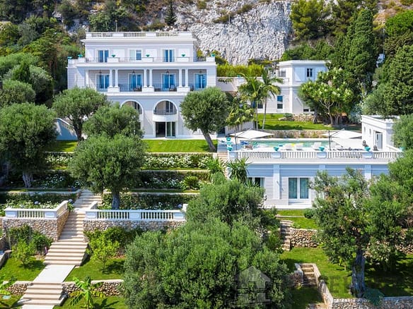8 Bedroom Villa/House in Cap D Ail 18