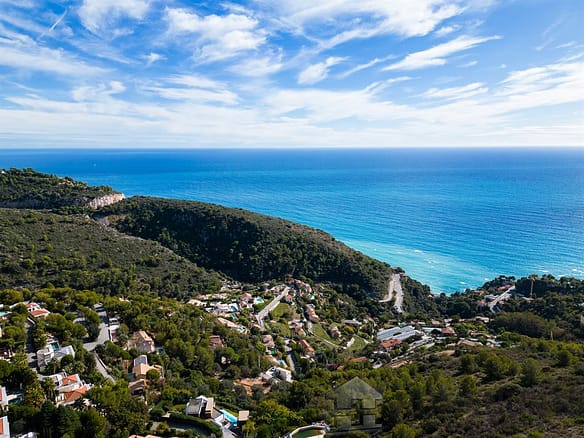 6 Bedroom Villa/House in Eze 14