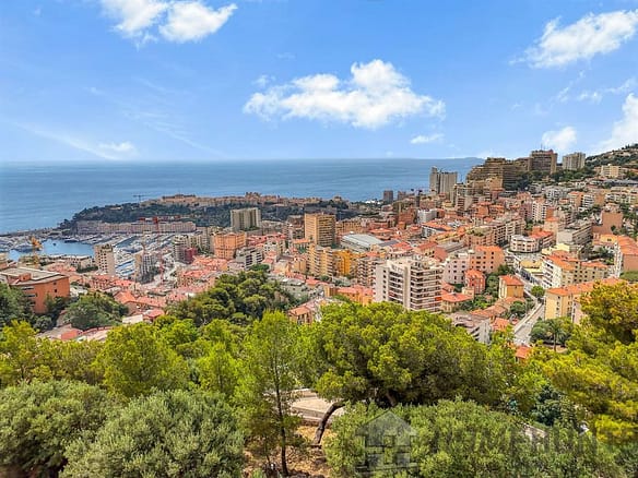 Land in Beausoleil 4