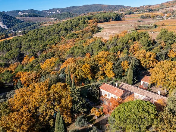6 Bedroom Villa/House in Lafare 36