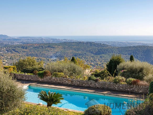 7 Bedroom Villa/House in Tourrettes Sur Loup 20