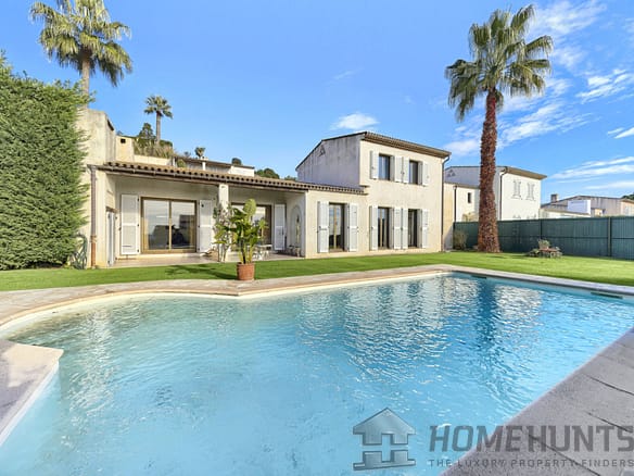 4 Bedroom Villa/House in Villeneuve Loubet 9