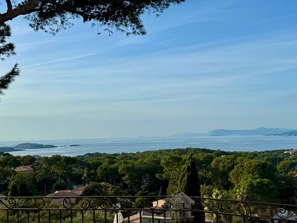 4 Bedroom Villa/House in Six Fours Les Plages 7