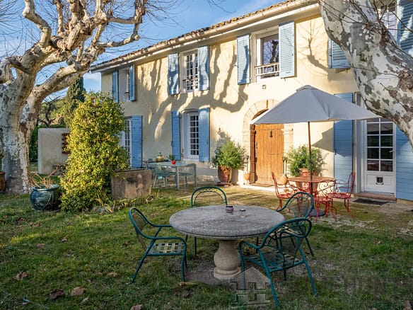 8 Bedroom Villa/House in Aix En Provence 34
